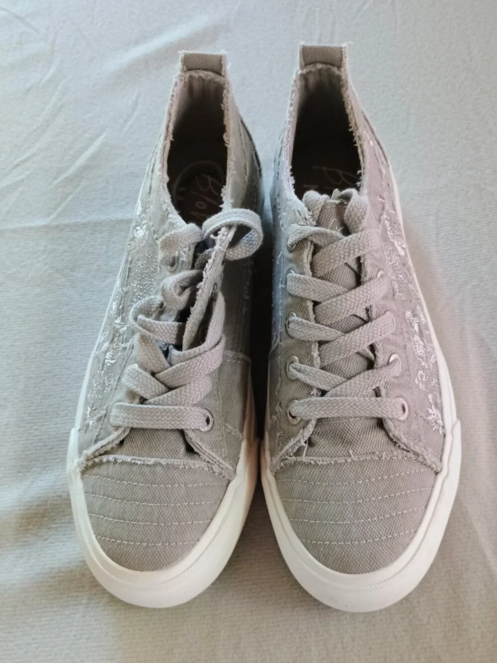 Blowfish Malibu Gray Canvas Sneakers Size 11